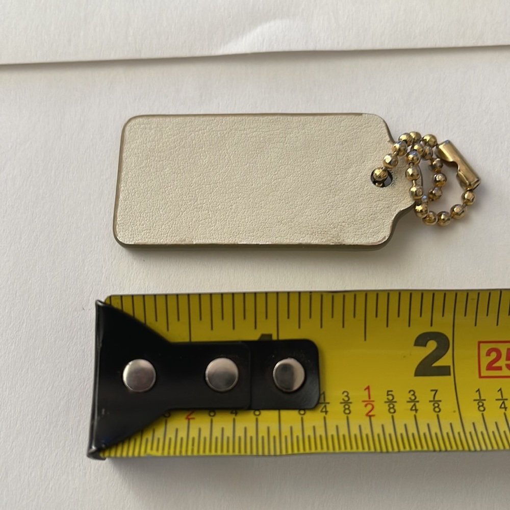 Coach purse bag white tag used - Picture 2 of 2